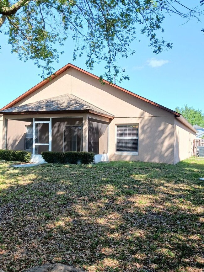 Building Photo - Home For Rent