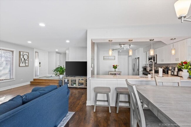 Building Photo - 6352 Orchard Dr