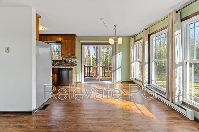Building Photo - 12620 Thoreau Dr