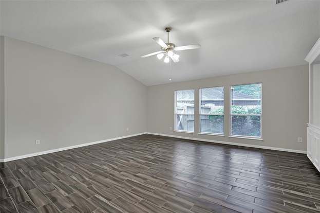 Building Photo - 38 Tivoli Garden Ct