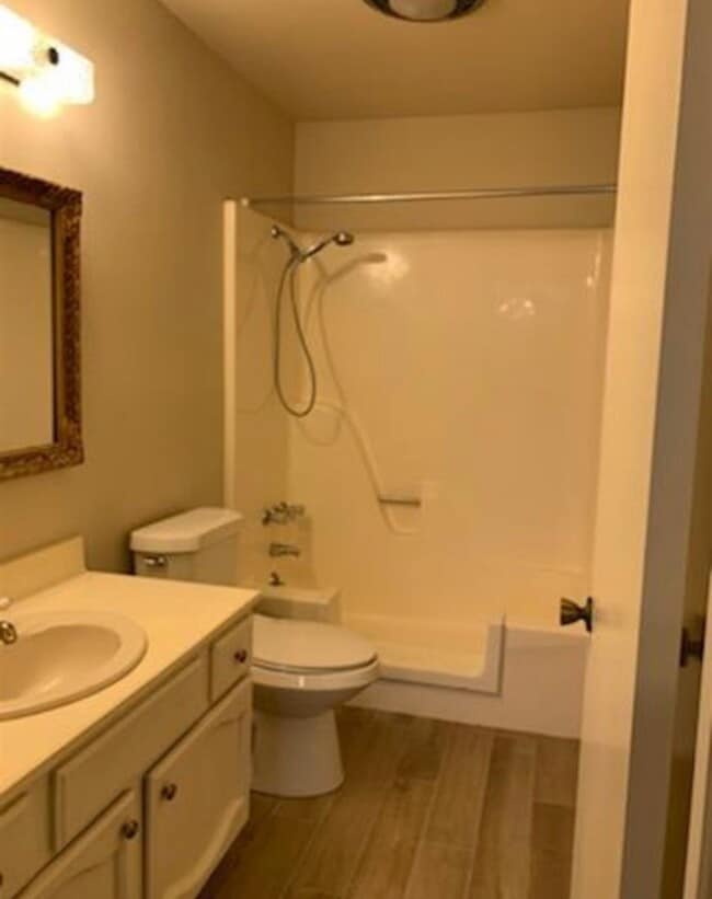 Building Photo - 6810 Marshall Pl Dr