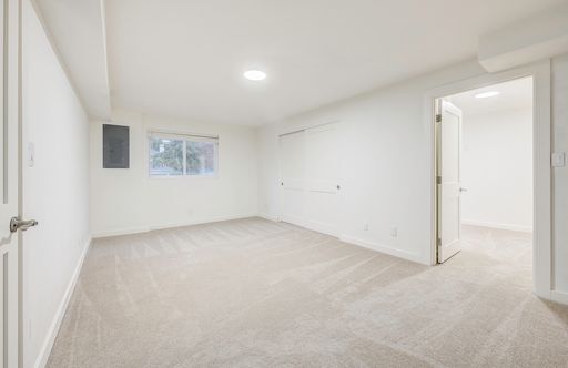 Building Photo - Beautiful 4 Bedroom Home in Matthews Beach AVAILABLE NOW!