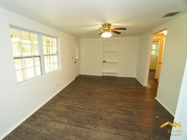 Building Photo - 2059 Otis Wallace Ln