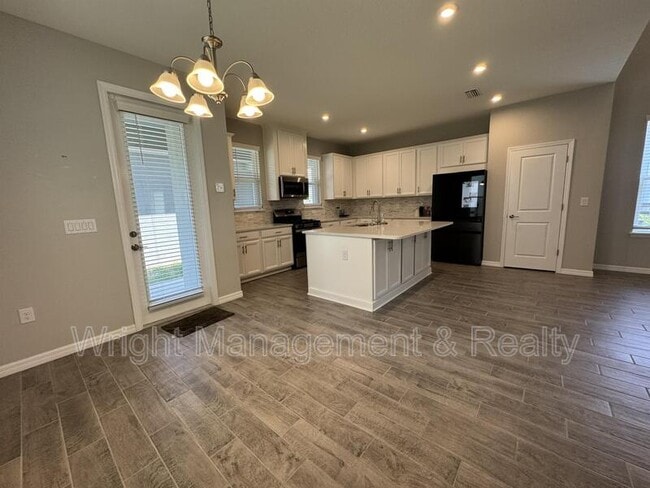 Building Photo - 13823 Rangeland Blvd