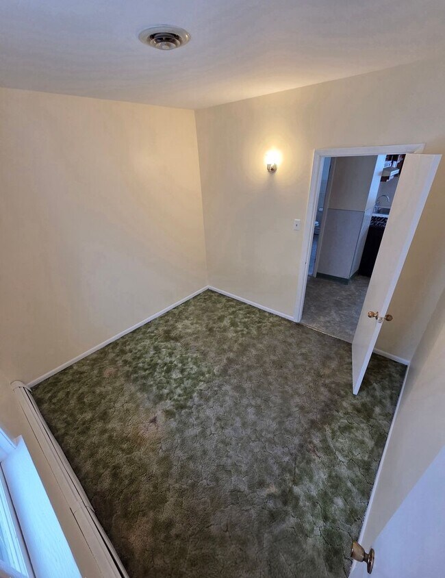 Building Photo - 1122-1124 Seventh Ave