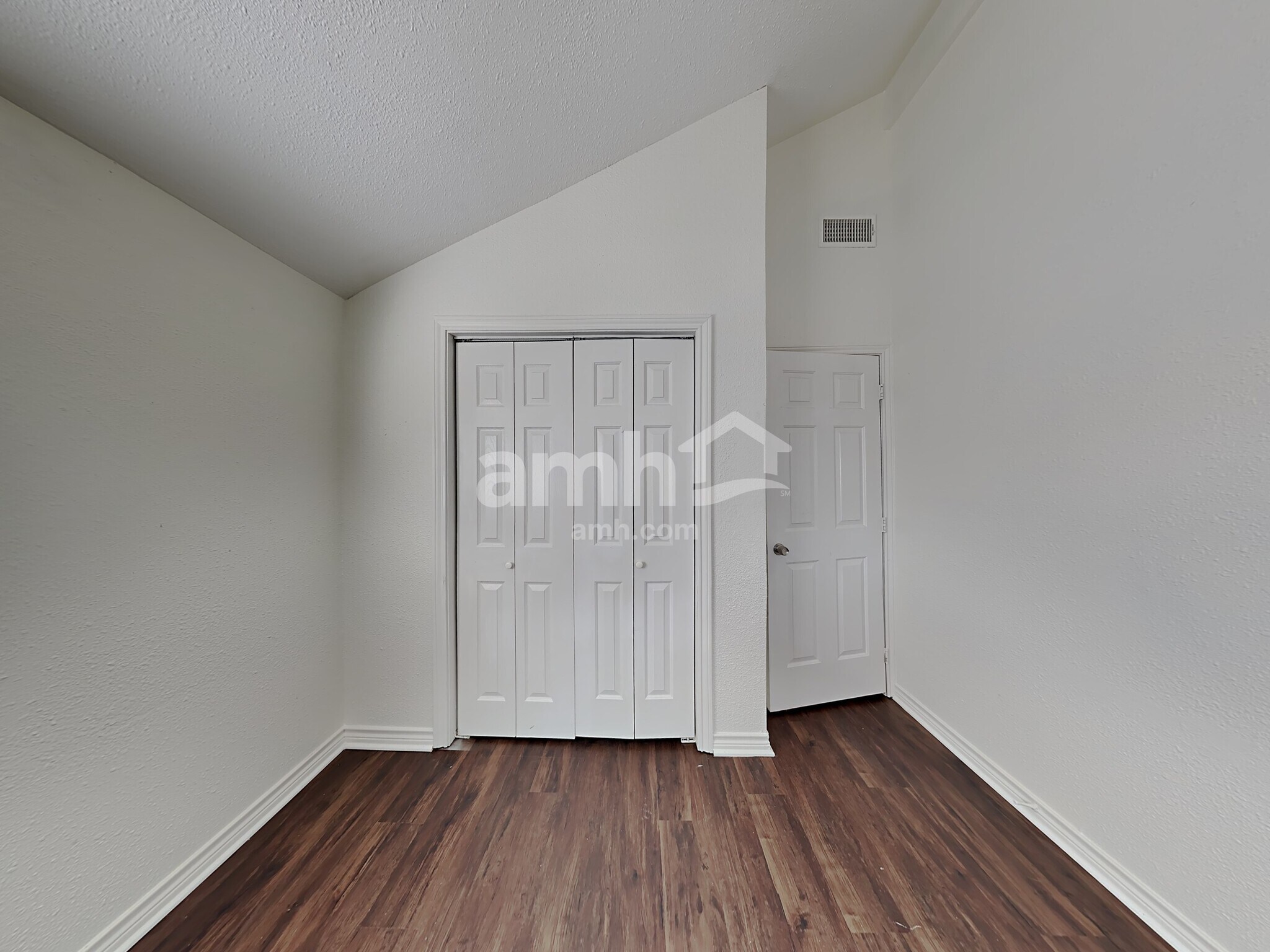 Building Photo - 416 Madison Pl