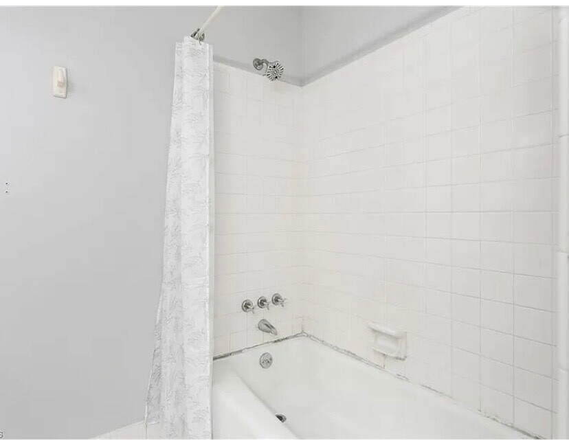 Building Photo - 514 Peele St