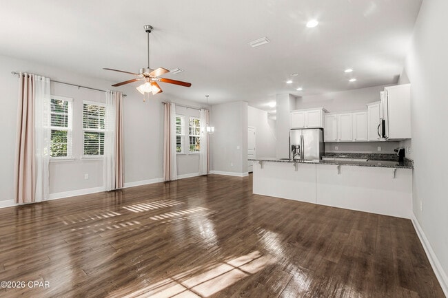 Building Photo - 118 Enchantment Falls Ln