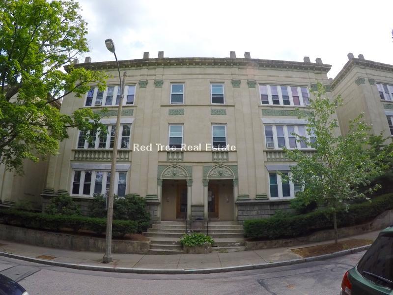 Building Photo - 68 Egmont St