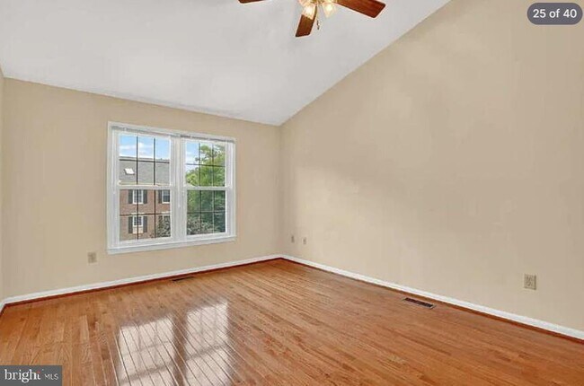 Building Photo - 7427 Salford Ct