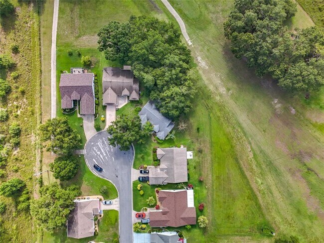 Building Photo - 26338 Glen Eagle Dr