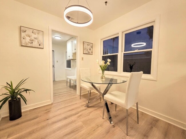 Building Photo - 3523 Kirkwood Dr