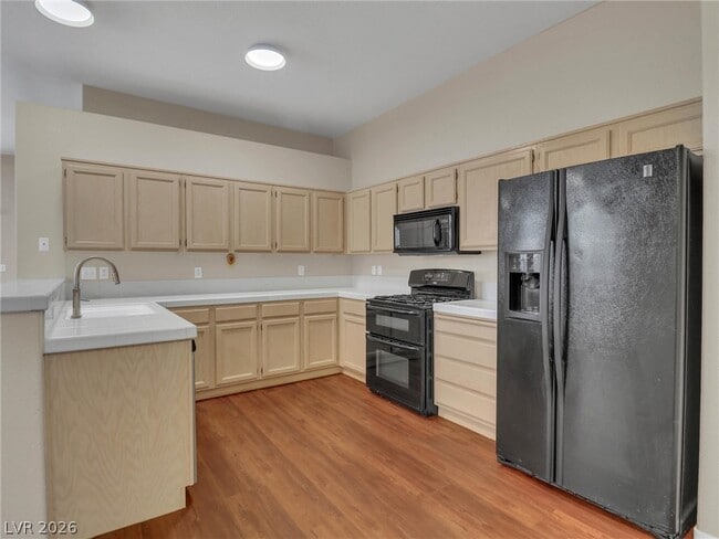 Building Photo - 122 Montesol Dr