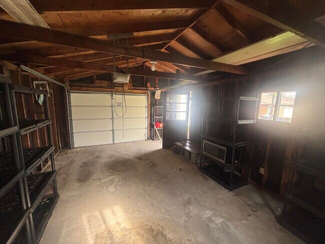 Building Photo - 1840 Costigan Dr