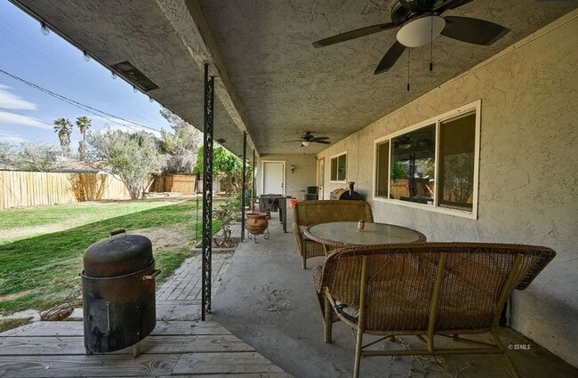 Building Photo - Beautiful Solar-Powered 4 Bedroom Home