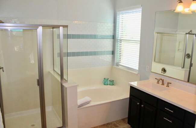 Building Photo - 20892 W Eastview Way