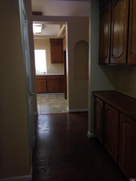 Building Photo - 1103 Meadowlark Dr