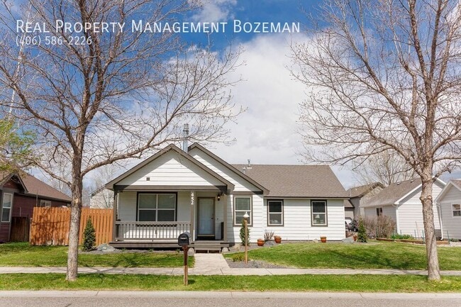 Building Photo - 452 Woodman Dr
