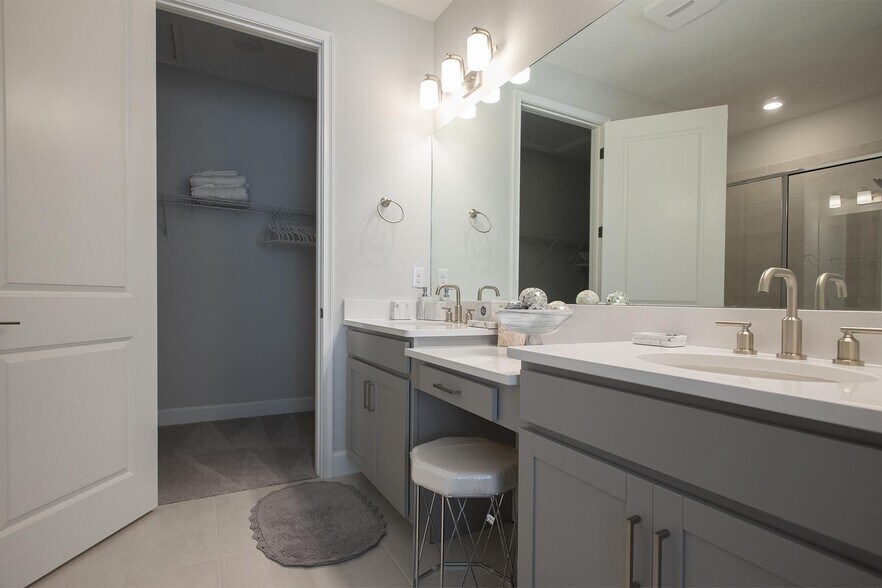 Building Photo - 4749 Tortona Ct