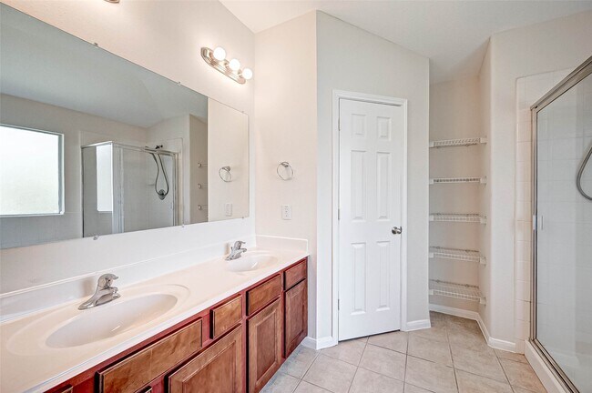 Building Photo - 5127 Birch Manor Ln