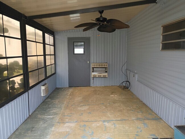 Building Photo - 39 Betty Dr