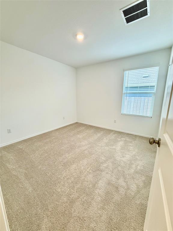 Building Photo - 716 Commander Abbott Dr