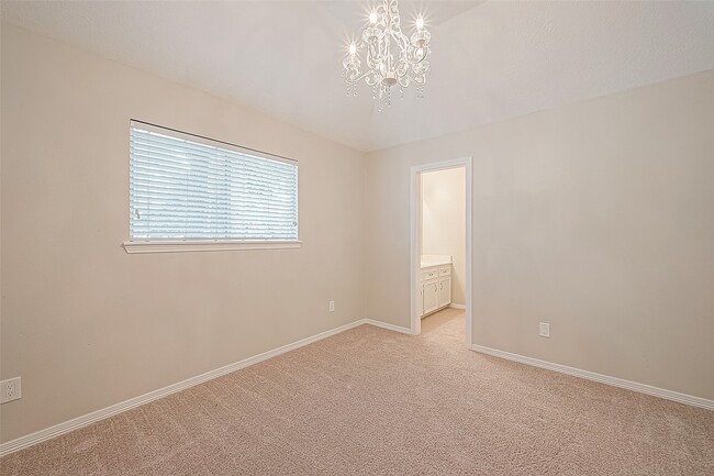 Building Photo - 13135 Finch Brook Dr