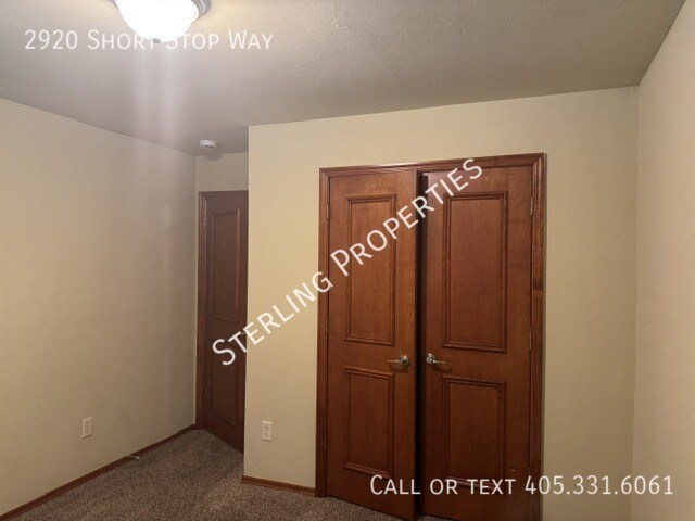 Building Photo - 2920 Short Stop Way
