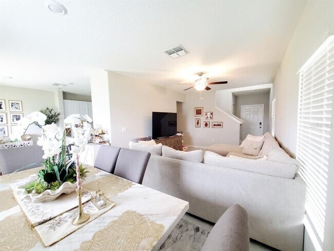 Building Photo - 7026 Samuel Ivy Dr