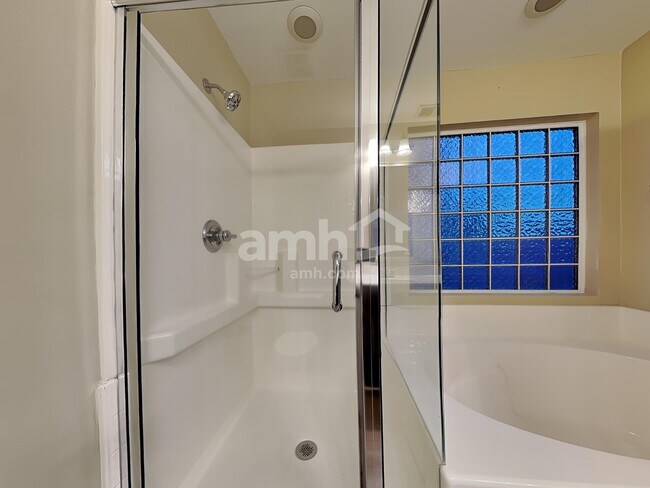 Building Photo - 42 Sand Valley Ct