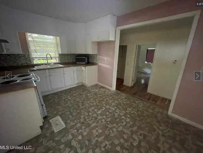 Building Photo - $99 Limited Time Move in Special! HUD Frie...
