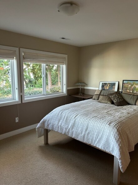 Bedroom 1 - 7702 SE 58th St