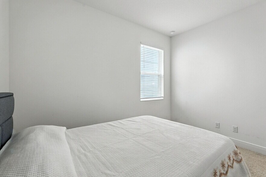 Building Photo - 2720 Nottel Dr