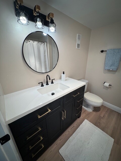 Attached Master bathroom - 1415 Ocean Shore Blvd