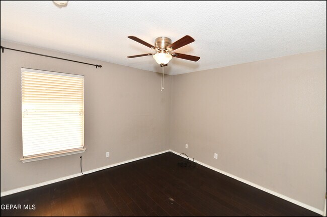 Building Photo - 7362 Luz De Dia Ct