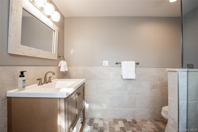 Building Photo - 59 Culross Dr