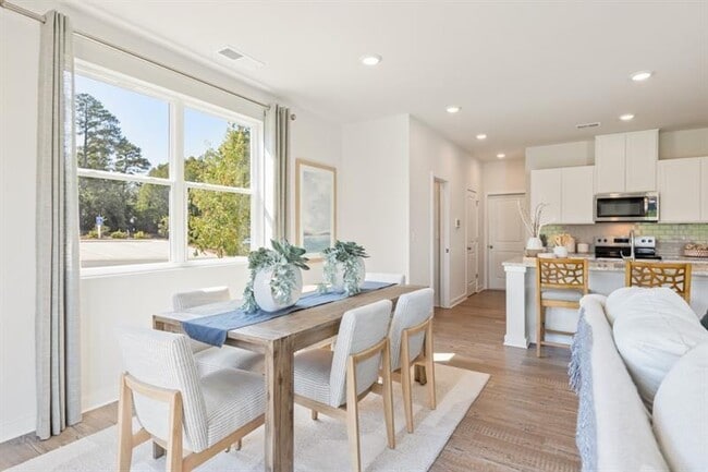 Building Photo - 1863 Copelyn Reese Ct