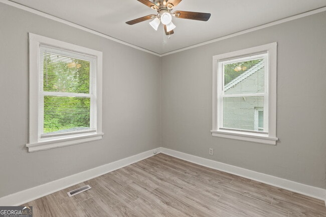 Building Photo - 181 Holderness St SW