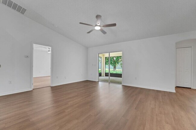 Building Photo - 502 Reddicks Cir
