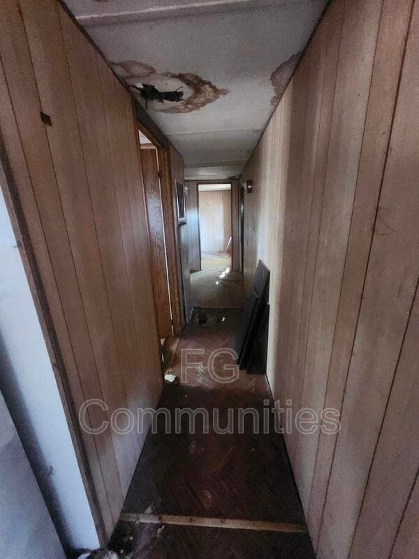 Building Photo - 1904 N William St