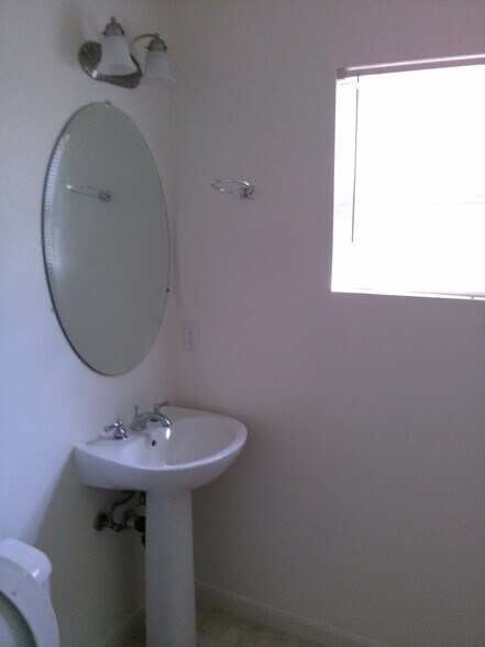 Building Photo - 3156 Ledoux Ct