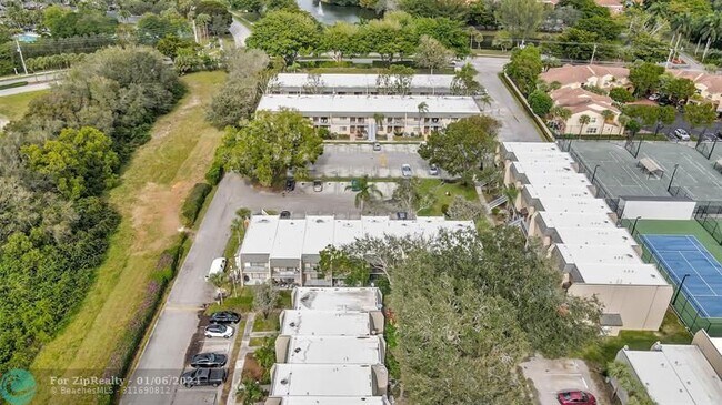 Building Photo - 97 Deer Creek Rd