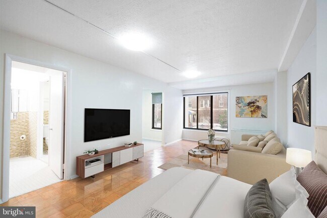 Building Photo - DC Studio Near Logan and DuPont Circle