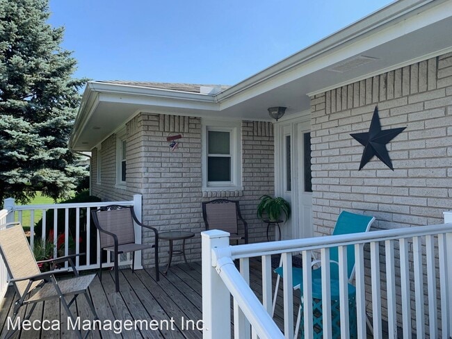 Building Photo - 3 br, 2 bath House - 221 Campbell Hill Rd.