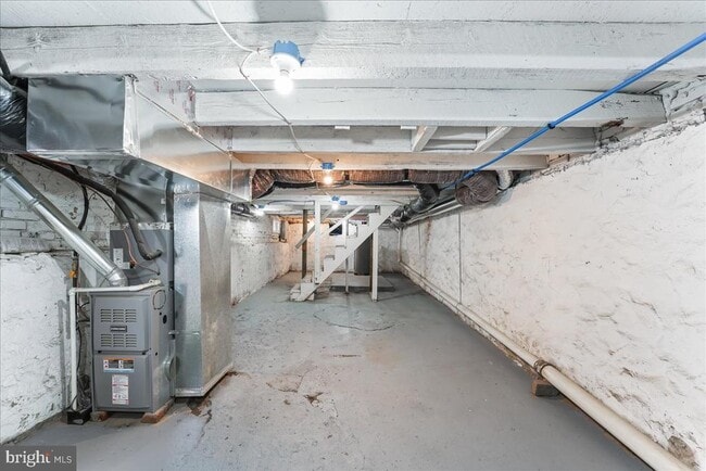 Building Photo - 160 Ridge Rd