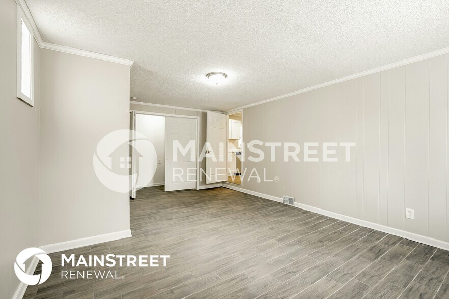 Building Photo - 35 Willow Ln NW