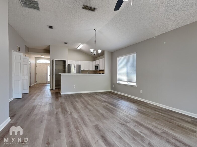 Building Photo - 4303 Campus Hills Cir