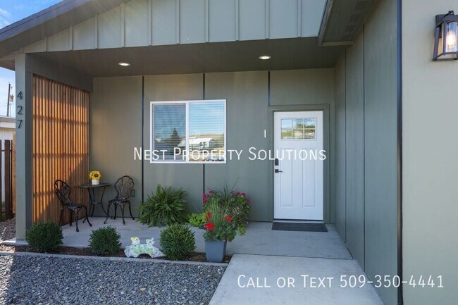 Building Photo - 427 2nd Ave SE