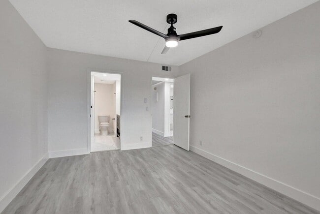 Building Photo - 2053 Wolverton C