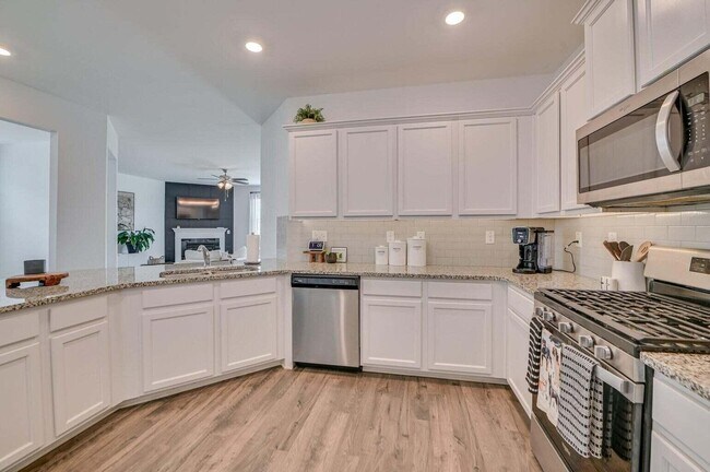 Building Photo - 262 Tahoe Drive